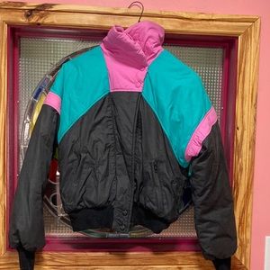 Obermeyer Women Ski Jacket Sz 10 Polyester/Nylon lined. Excellent Condition
